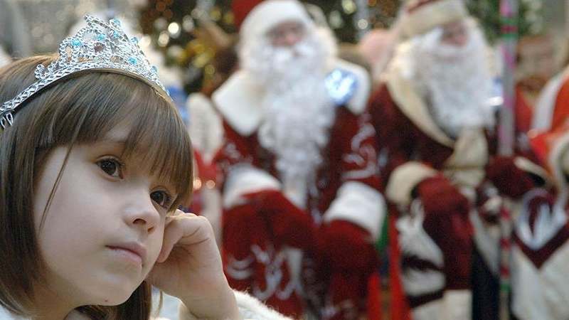 В Глухове Сумской области отменили новогодние праздники из-за отказа ученика петь песню на русском