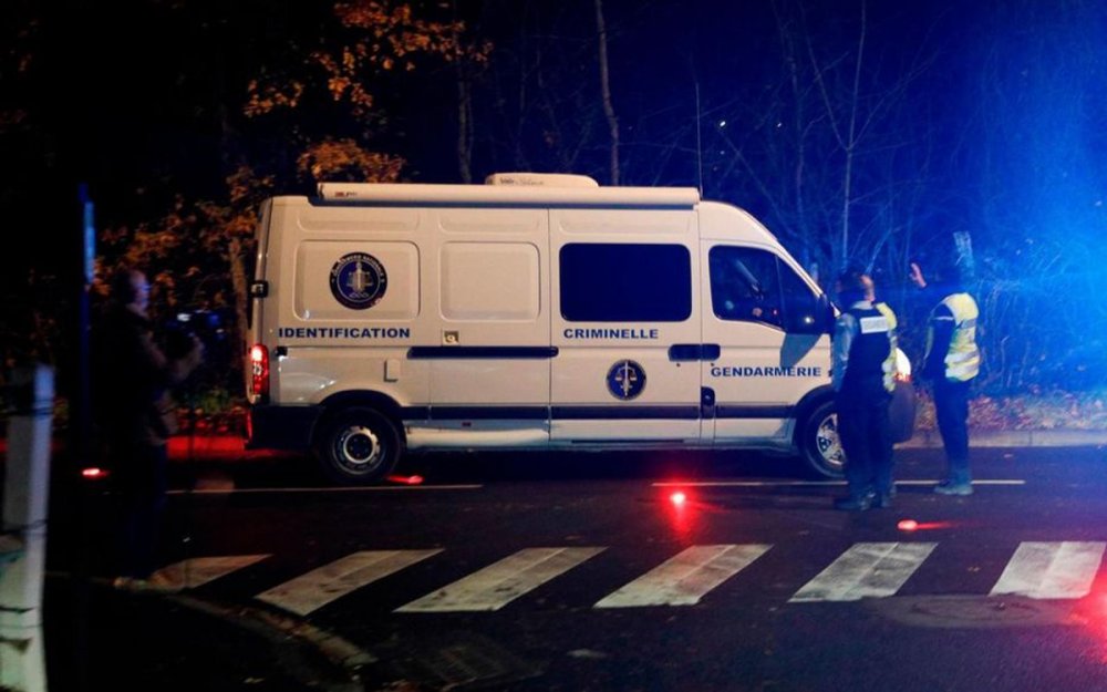 Во Франции вооружённый муж ранил двоих человек и захватил свою жену в заложники