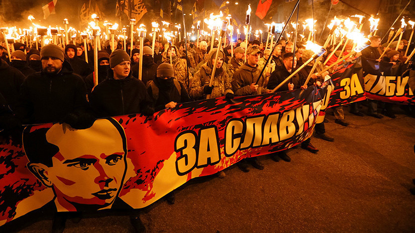 В Киеве прошло факельное шествие к 112-летию Бандеры (ВИДЕО)