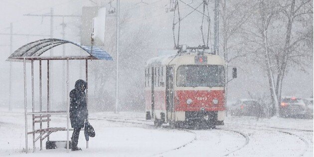 Синоптики в Украине прогнозируют снегопады, метель и сильный ветер