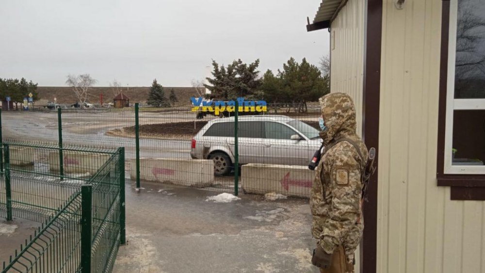 С первого февраля оккупанты разблокируют работу КПП "Еленовка"
