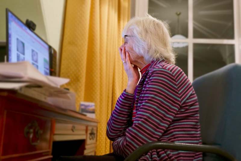На Николаевщине две пенсионерки отдали 28-летнему мошеннику более ₴40 тысяч на «лечение родственников»