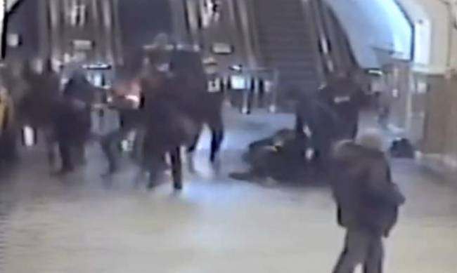 Военному в киевском метро проломили голову