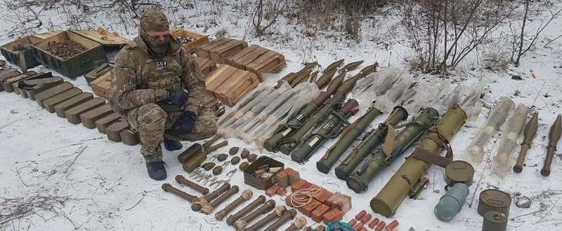 В Луганской области обнаружили схрон боеприпасов боевиков (ФОТО)