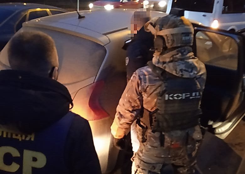 В Харькове задержали банду «общественников», которые обложили данью предпринимателей