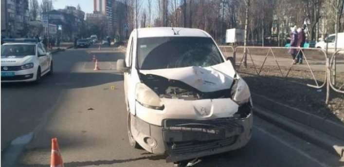 В Киеве 69-летнего мужчину насмерть сбила машина