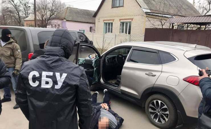На Харьковщине суд лишь условно наказал вымогателя, угрожавшего убить женщину из-за вымышленного долга