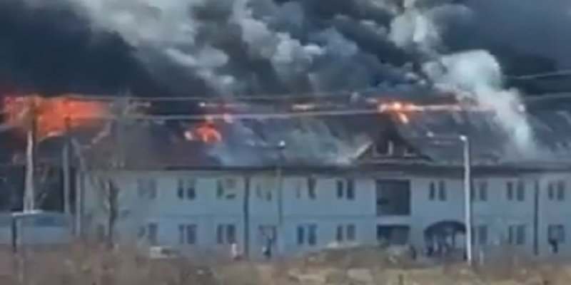 В Закарпатье загорелся жилой комплекс для переселенцев (ВИДЕО)