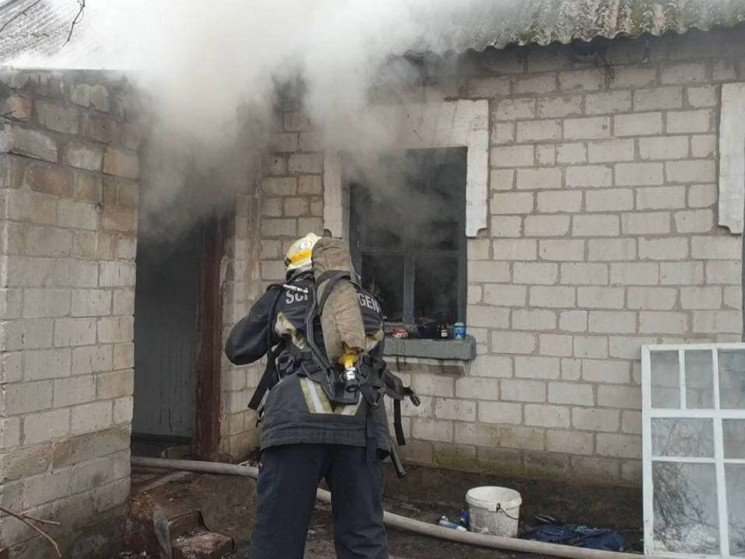 В Запорожье во время пожара погиб неизвестный мужчина