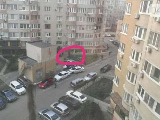 В Одессе мальчик выпал из окна 8 этажа и погиб