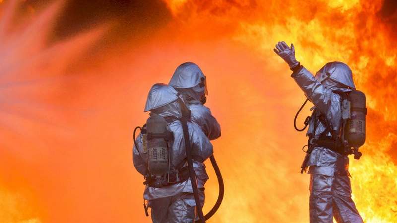 Из-за пожара на химическом заводе в США эвакуировали 3 000 человек