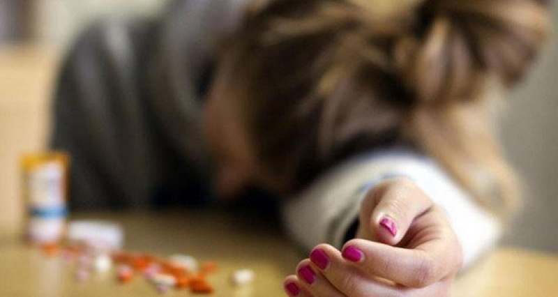 В Каменском 11-классница наглоталась таблеток после ссоры с парнем