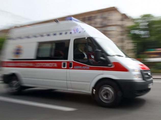 В Запорожье микроавтобус сбил 57-летнюю женщину