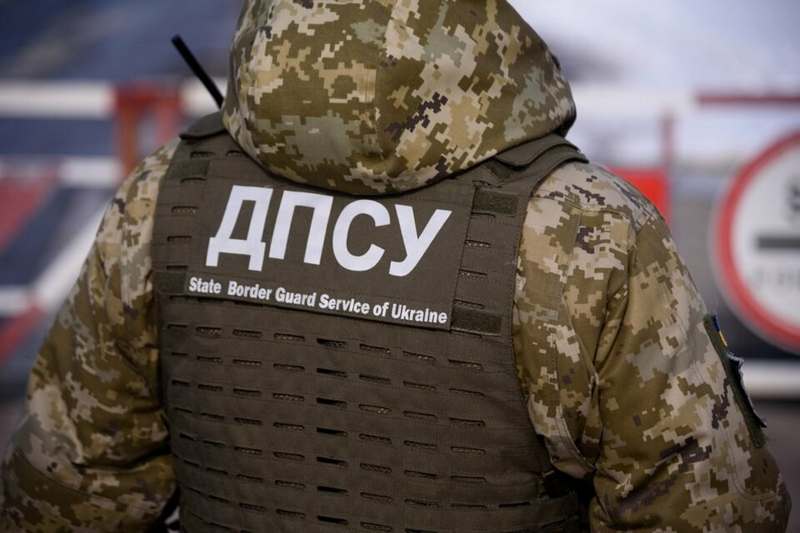 Пограничники в Одесском порту обнаружили боеприпасы