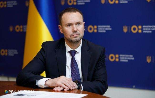 Министр образования Украины хочет поднять соцгарантии для учителей