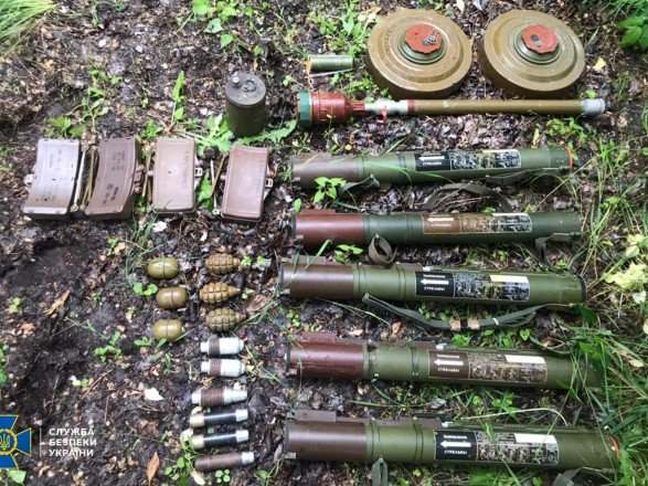 На Луганщине обнаружили схрон боевиков с минами, запрещенными международными договорами