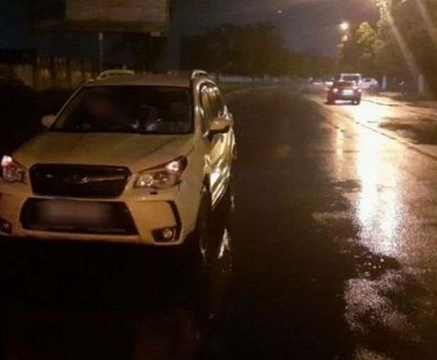 Ночью в Одессе автомобиль сбил пешехода