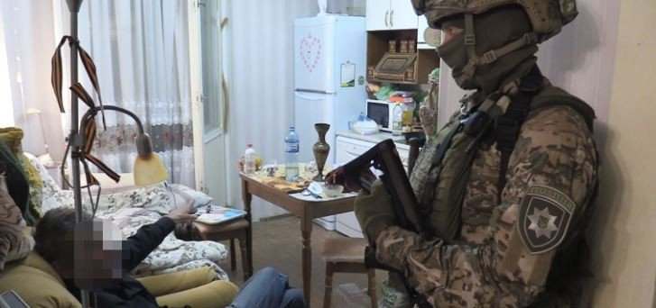 В Киеве квартирный вор захватил в заложницы женщину