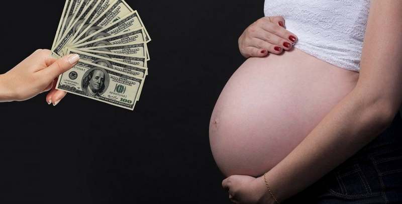 В Харьковской области младенцев продавали за границу под видом суррогатного материнства