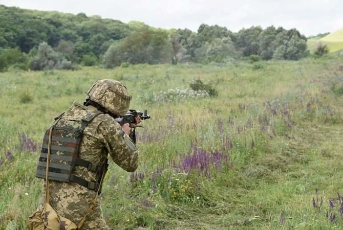На Донбассе был ранен украинский воин