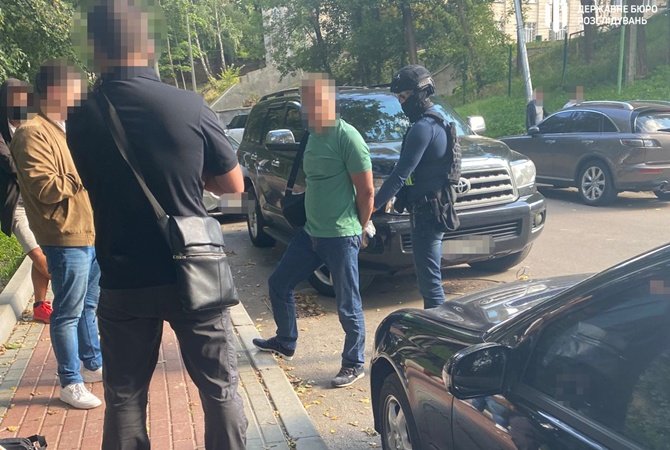 Чиновника Минобороны задержали по подозрению в получении взятки от застройщика в Гостомеле (ФОТО)