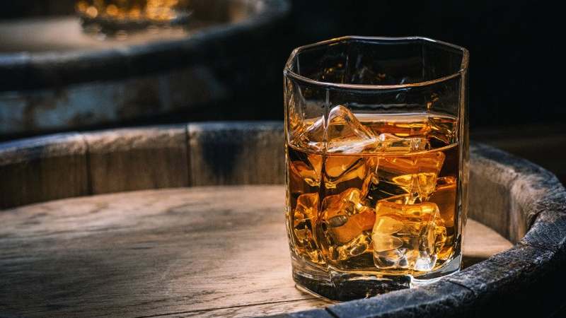 Шотландец самоизолировался, опасаясь перестать чувствовать вкус виски