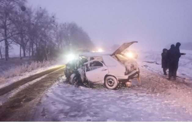В Сумской области погиб водитель ВАЗ после столкновения с Renault