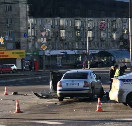 В Киеве автомобиль Нацгвардии попал в аварию