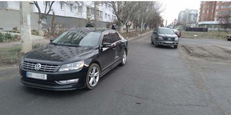 В Николаеве столкнулись два авто Mitsubishi и Volkswagen