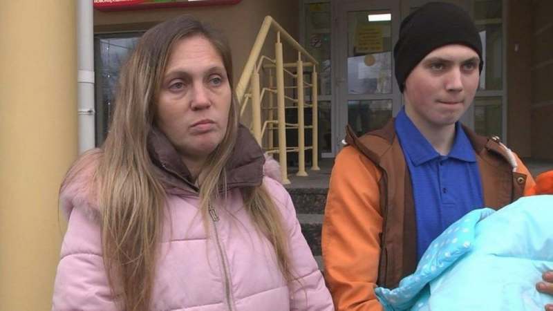 В Луцке 15-летний подросток принял роды у своей матери (ВИДЕО)