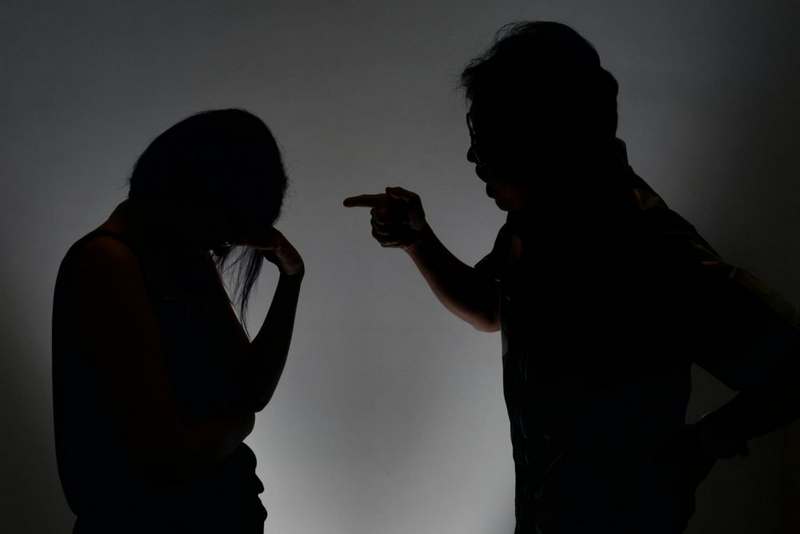 За домашнє насильство відносно сестри чоловік відсидить понад 2 роки за ґратами