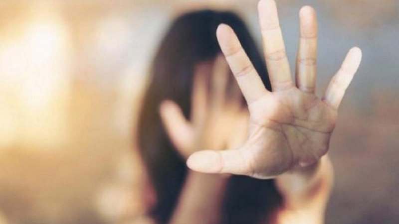 Четверо подростков в Днепре напали на 12-летнюю девочку