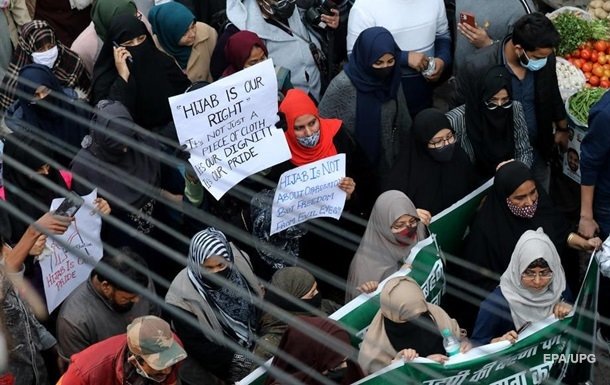 В Индии протестуют студенты из-за запрета хиджабов