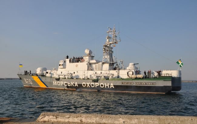 Російський дрон атакував судно Морської охорони
