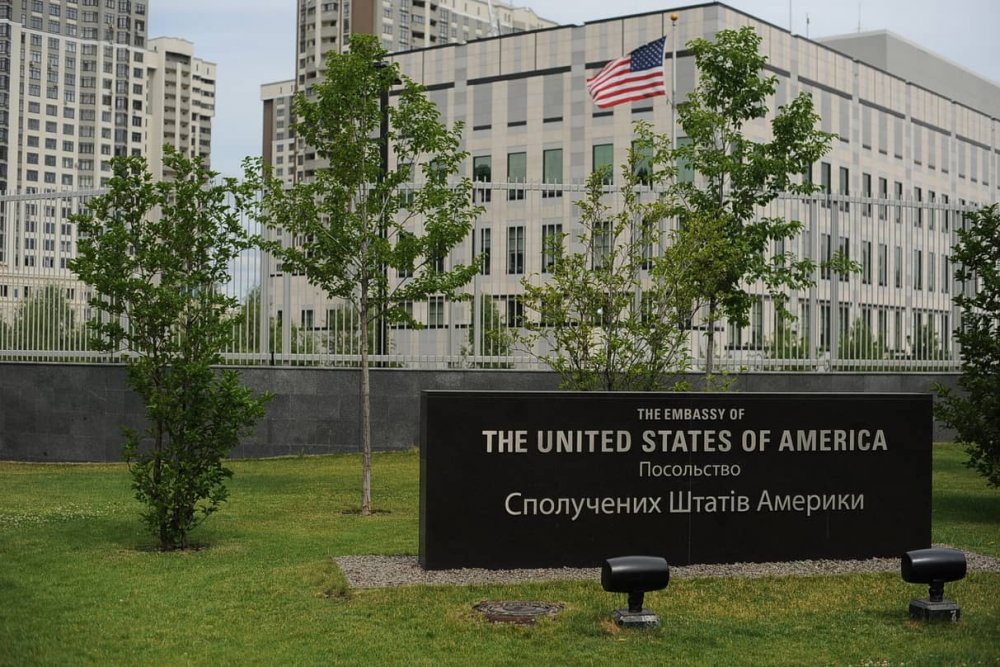 Посольство США висміяло Путіна за його версію історії України (ФОТО)
