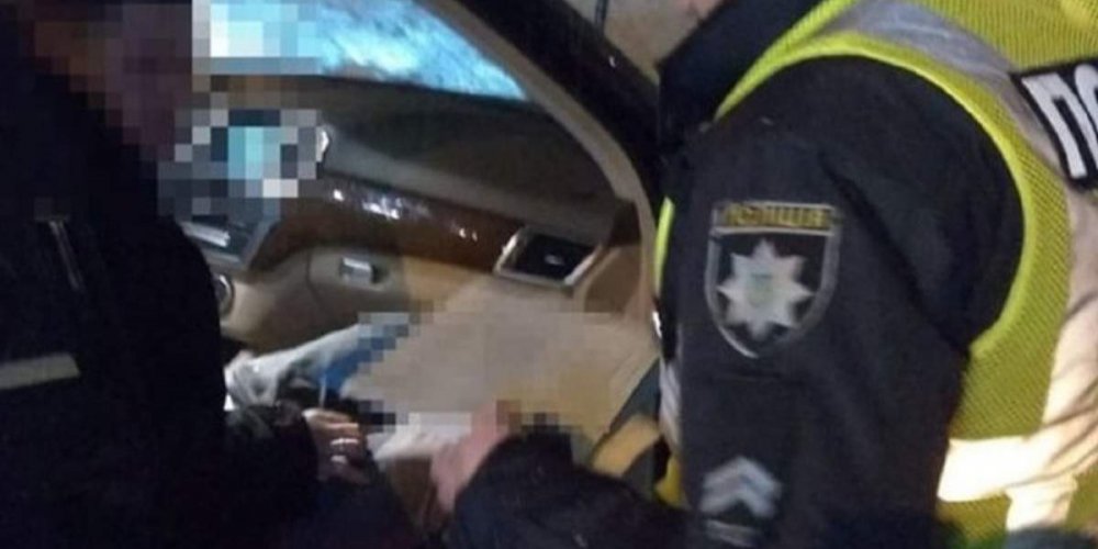 Во Львове патрульная полиция задержала шестерых вероятных диверсантов
