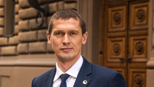 Депутат Сейма Латвии отказался от мандата, чтобы стать добровольцем в Украине