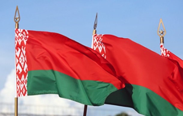 Жители нескольких городов Беларуси сообщили о взрывах