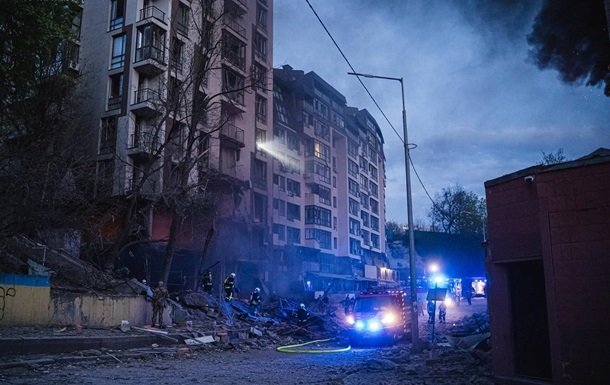 Поліцейські заявили про затримання коригувальників вогню у Києві