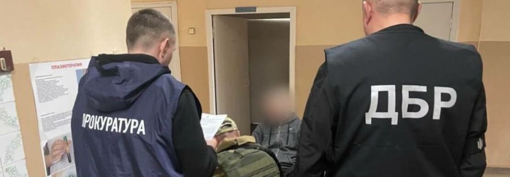В Харькове полицейский угнал элитный внедорожник
