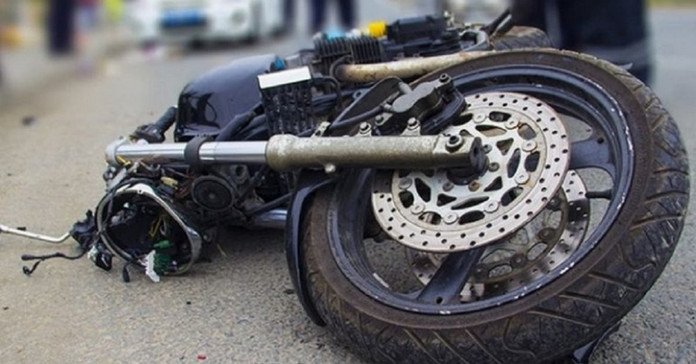 У Бердичеві мотоцикліст в’їхав в електроопору та загинув
