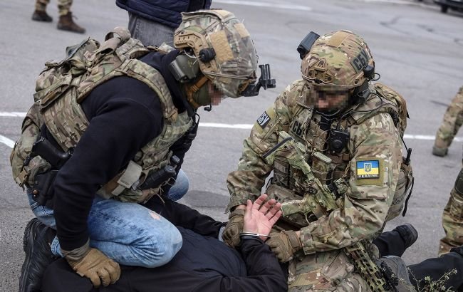 СБУ затримала агента РФ, який планував "злити" дані про позиції української ППО