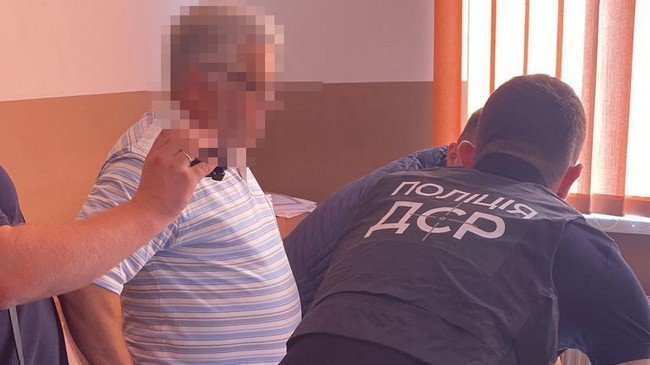 На Чернігівщині на хабарі викрили службовця Держпродспоживслужби