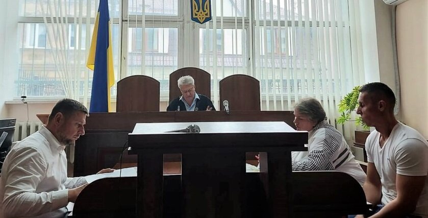 У Львові судять лікаря, який нібито намагався втекти з України в машині СБУ