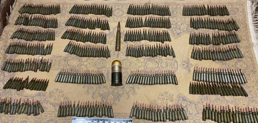 У мешканця Харківської області вилучили арсенал зброї та наркотики