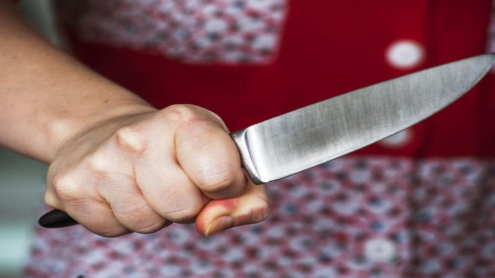 Вдарила у живіт ножем: на Буковині жінку судитимуть за вбивство співмешканця