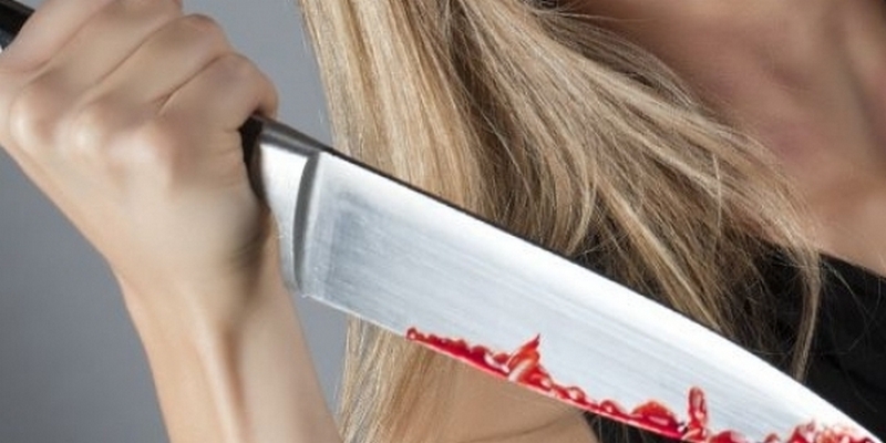 На Троєщині затримали жінку, що під час сварки вдарила співмешканця ножем у груди та спину