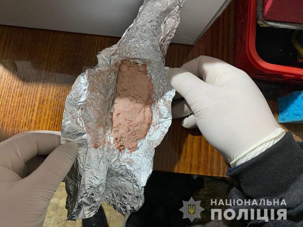 Київська поліція ліквідувала потужну банду наркодилерів (ВІДЕО)