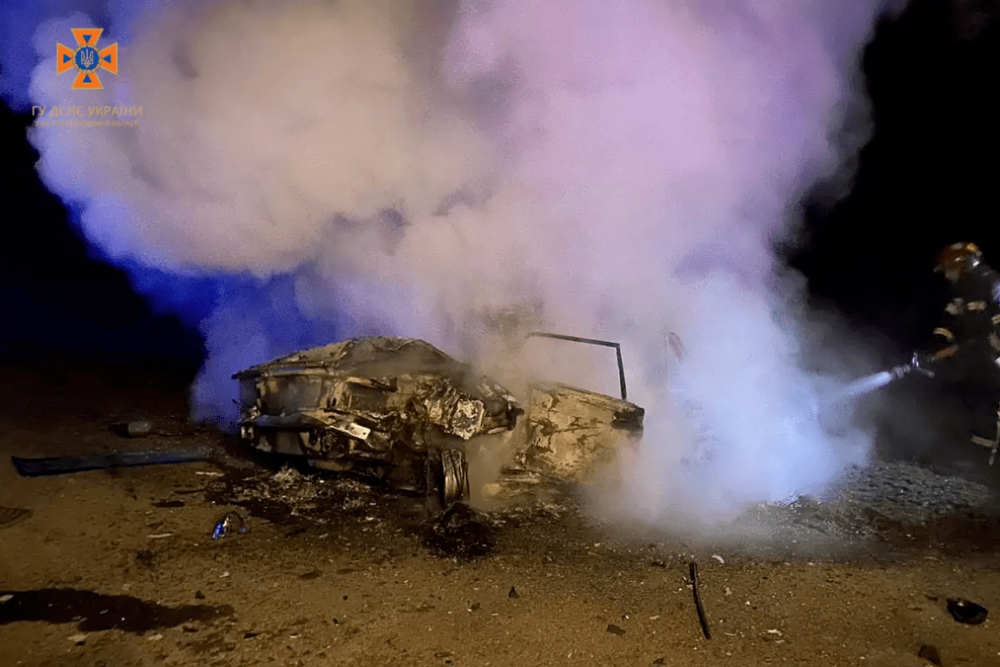 У Дніпропетровській області чоловік згорів живцем у власній машині (ФОТО)