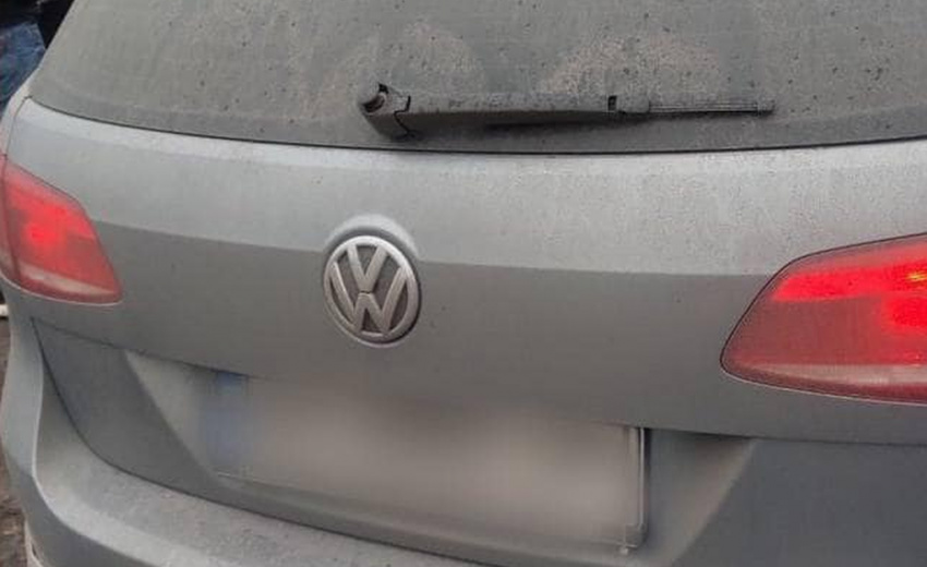 У Кривому Розі у водія Volkswagen знайшли наркотики та гранату